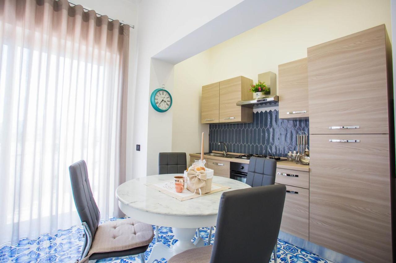 Palazzo De Gregorio Apartment Pompei SantʼAntonio Abate Dış mekan fotoğraf